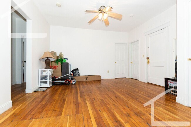 Building Photo - 43 Egremont Rd #5E Boston MA 02135
