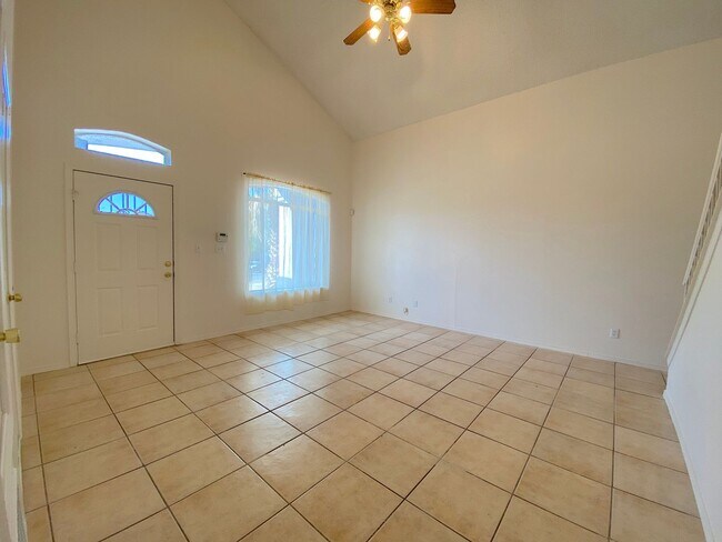 Foto del edificio - East El Paso 4 bed Refirg A/C