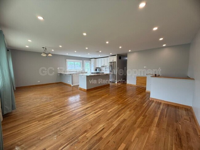 Foto del edificio - 1645 Highland Blvd