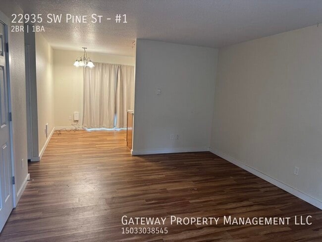 Foto del edificio - 22935 SW Pine St