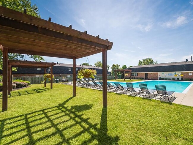 Relax By The Pool & Soak Up The Sun - Bayberry Place Townhomes