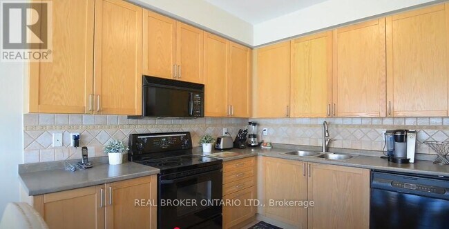 Building Photo - 26 Coyote Way