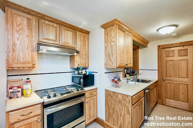 Foto del edificio - 14 S Russell St