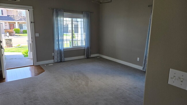 Building Photo - 4686 W Steeplechase Dr