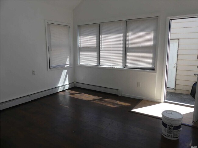 Building Photo - 309 Beach 73rd St