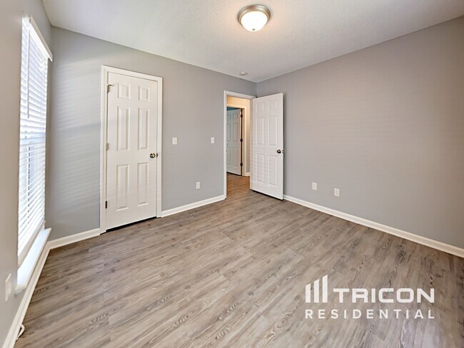 Building Photo - 110 Coventry Dr