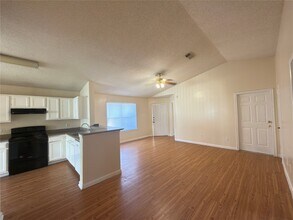 Building Photo - 15743 Ridgegate Rd