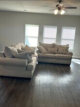 Building Photo - 25479 Carnation Ct