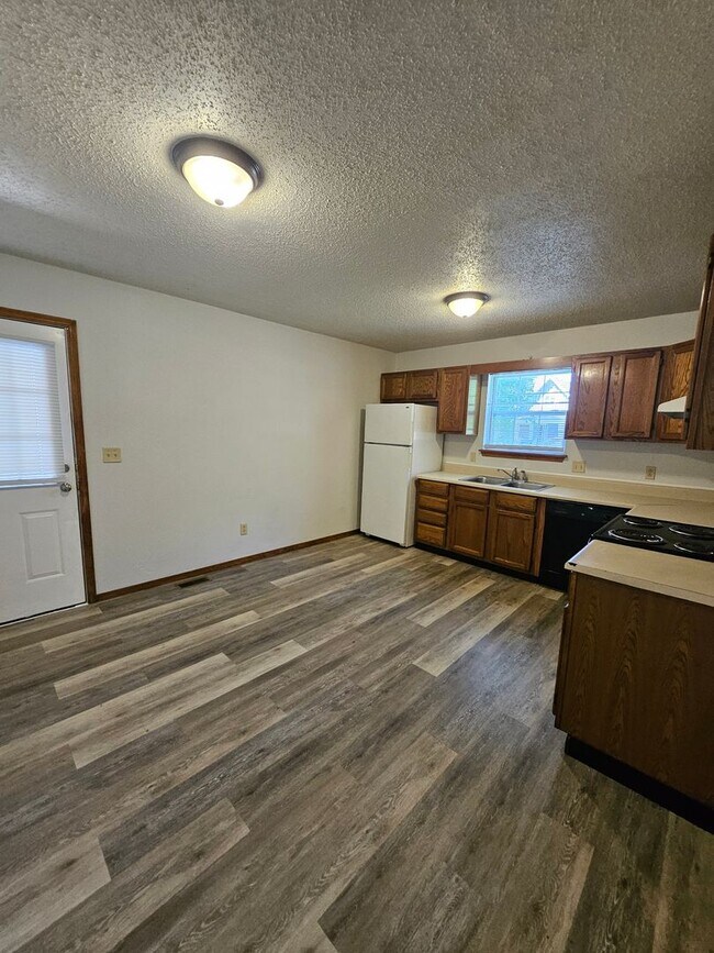 Foto del edificio - 3 Bedroom, 1 Bath House in Cute Neighborhood!