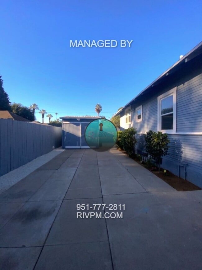 Building Photo - COMING SOON!!!!Charming upgraded 2 bed 2 bath single family home!!