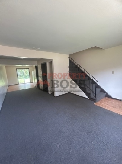 Building Photo - 5796 Creekview Ct W