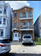 Building Photo - 219 Congress St
