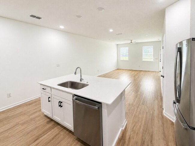 Building Photo - 8664 Elmo Ln