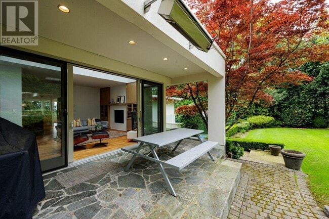 Building Photo - 2965 Rosebery Ave
