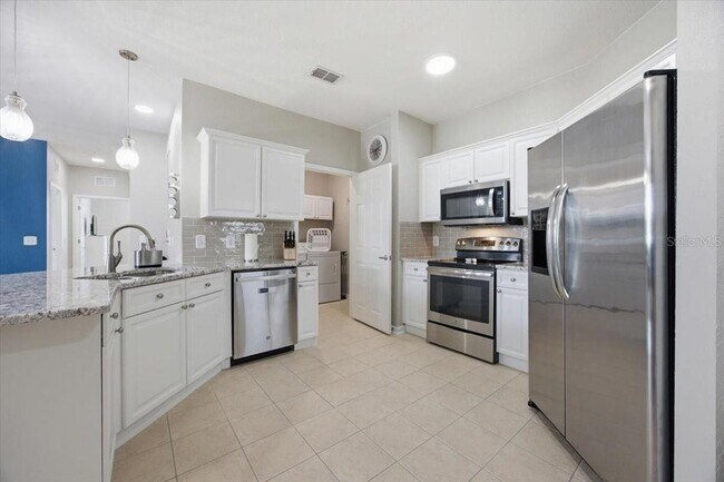 Building Photo - 301 Terrace Ridge Cir