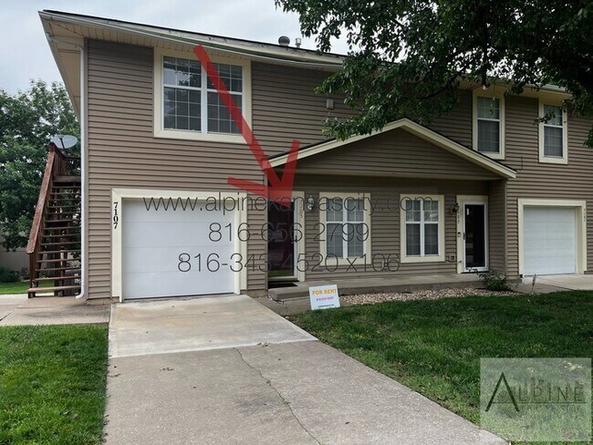Foto del edificio - Spacious, 2 Car Garage! Great Location!
