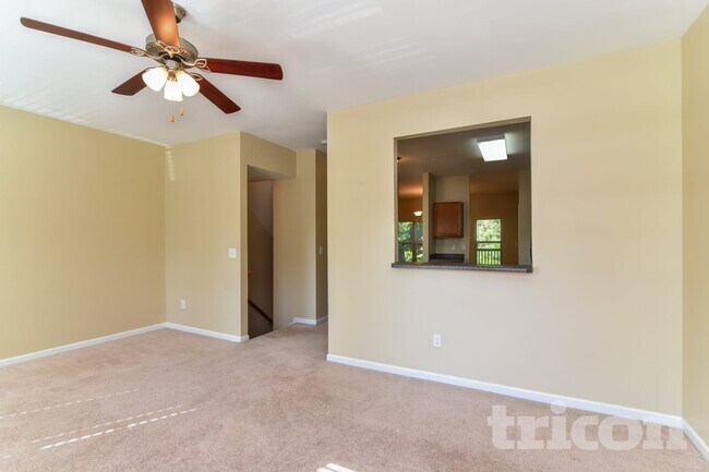 Building Photo - 1470 Knights Trail