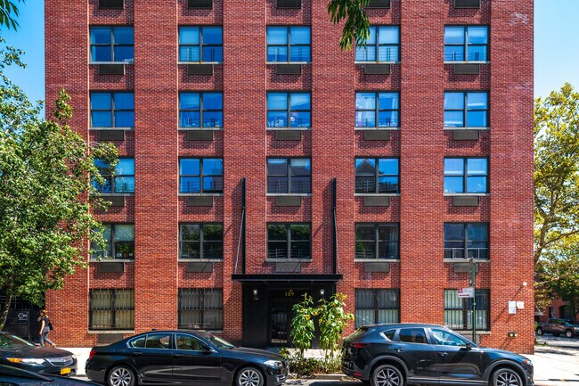 Foto del edificio - The Trolley House