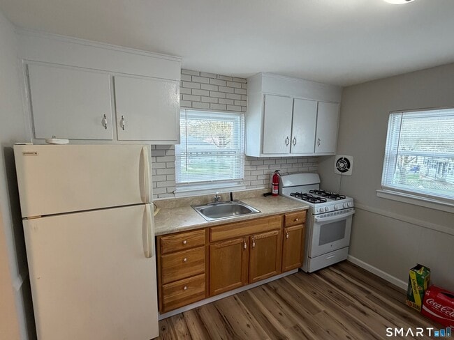 Foto del edificio - 21 Monte Vista Ave