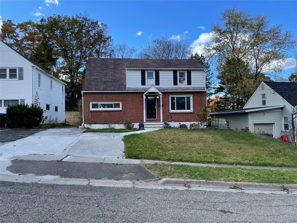 Primary Photo - 504 Torrance Ave