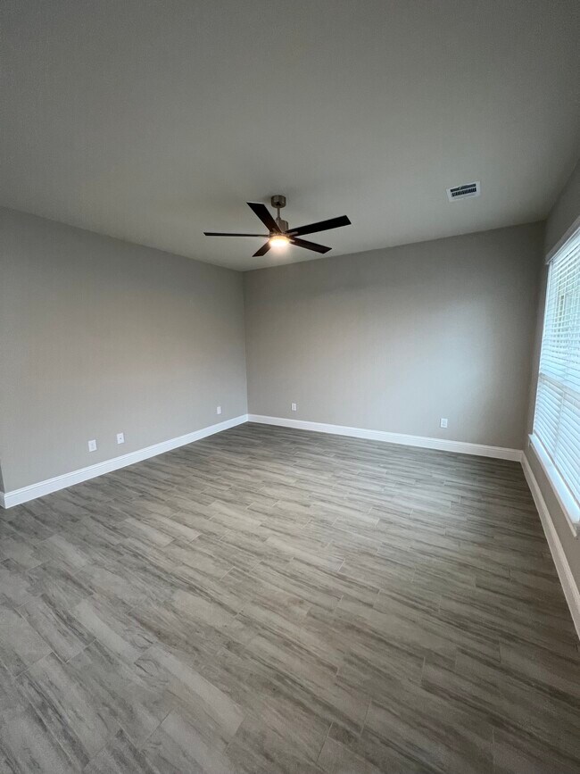 Building Photo - 2610 Appian Way