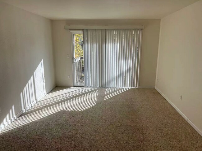 Foto del edificio - 513 142nd Ave SE