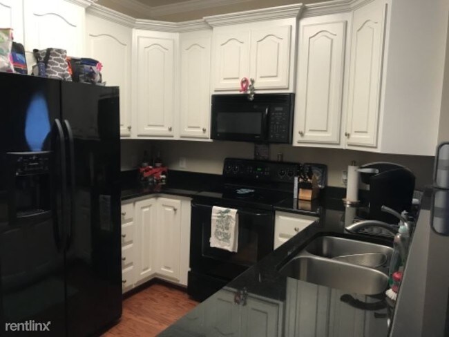 Building Photo - 108 Dobbers Creek Dr