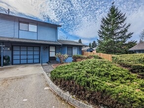 Building Photo - 7412 Lower Ridge Rd