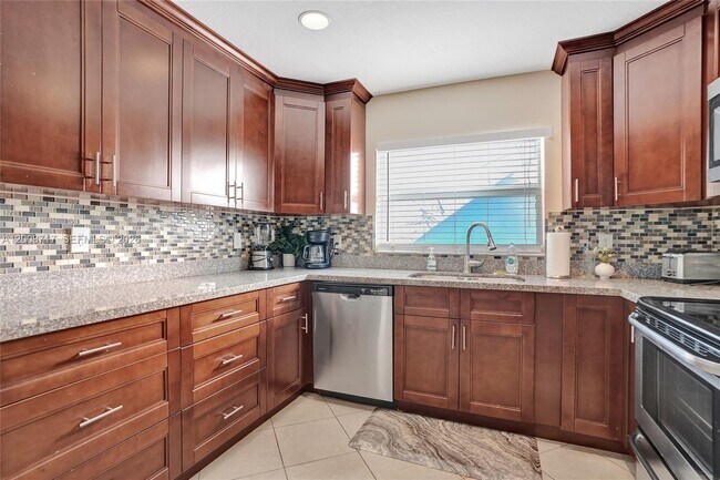 Foto del edificio - 740 Buttonwood Rd