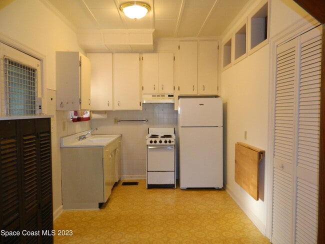 Foto del edificio - 803 Rockledge Dr