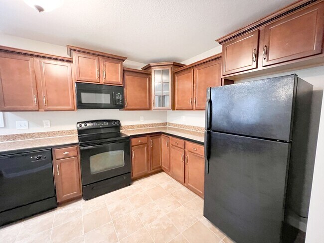 Foto del edificio - 3 Bedroom 2.5 Bath home in well established neighborhood!