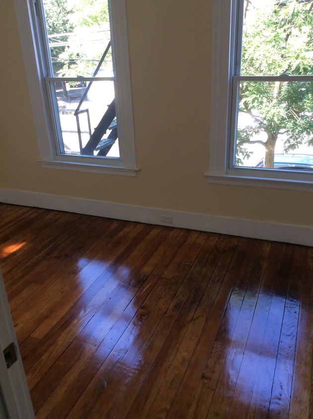 Foto principal - 745 Dixwell Ave