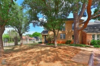 Building Photo - 55 Fairway Oaks Blvd
