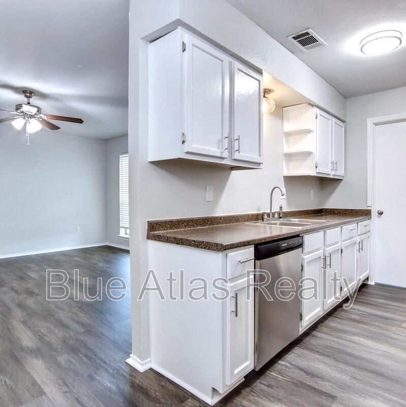Foto principal - 402 S 2nd St