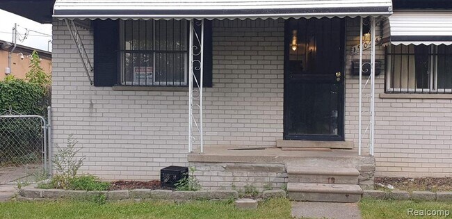 Foto del edificio - 19024 Rosemont Ave
