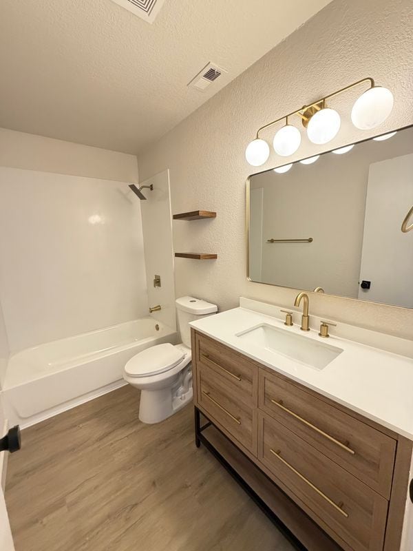Building Photo - 8732 El Toreador Way