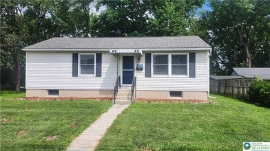 Building Photo - 2121 Grove St