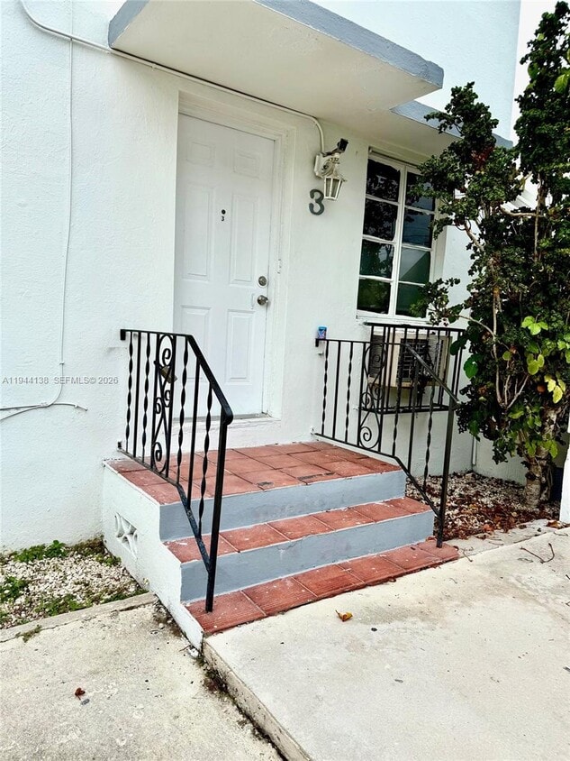 Foto del edificio - 711 SW 11th St