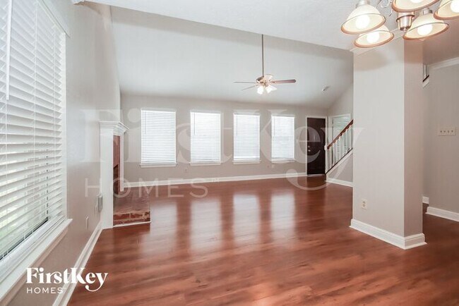 Foto del edificio - 14703 St Cloud Dr