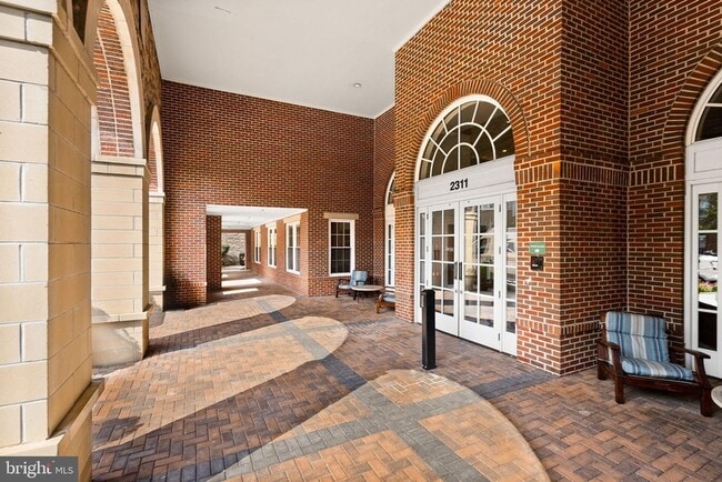 Foto del edificio - 2465 Army Navy Dr