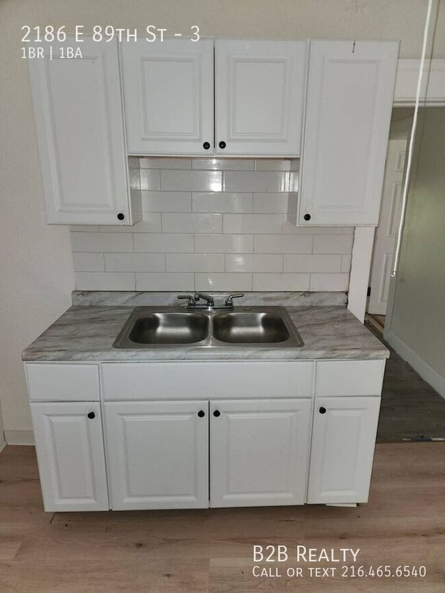 Building Photo - 2186 E 89th St