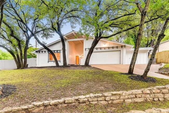 Foto del edificio - 11639 River Oaks Trail