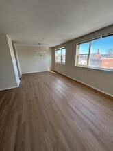 Building Photo - 887 Farmington Ave