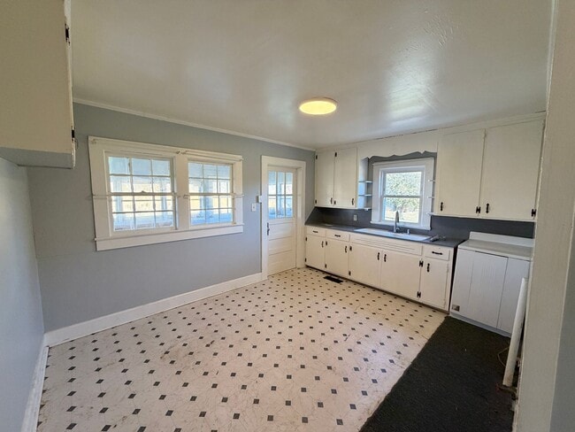 Foto del edificio - Statesville - Cool Springs - 2BD / 1 BA