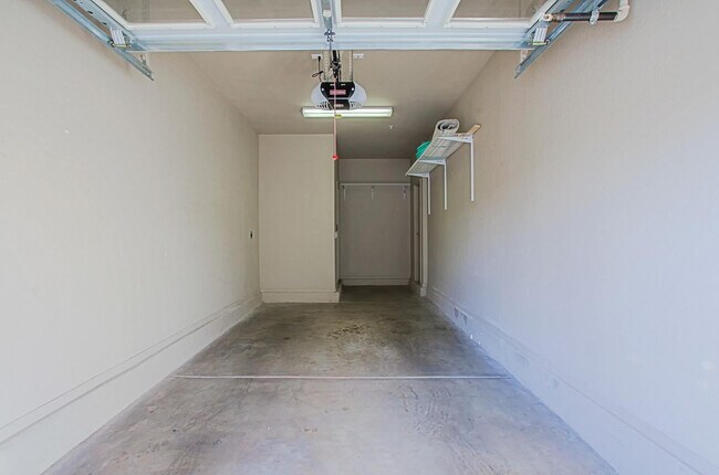 Foto del edificio - 2402 E 5th St