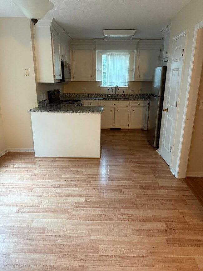 Building Photo - Beautiful Irmo Property FOR RENT