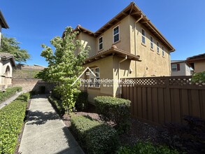 Building Photo - 882 Bullion Ln