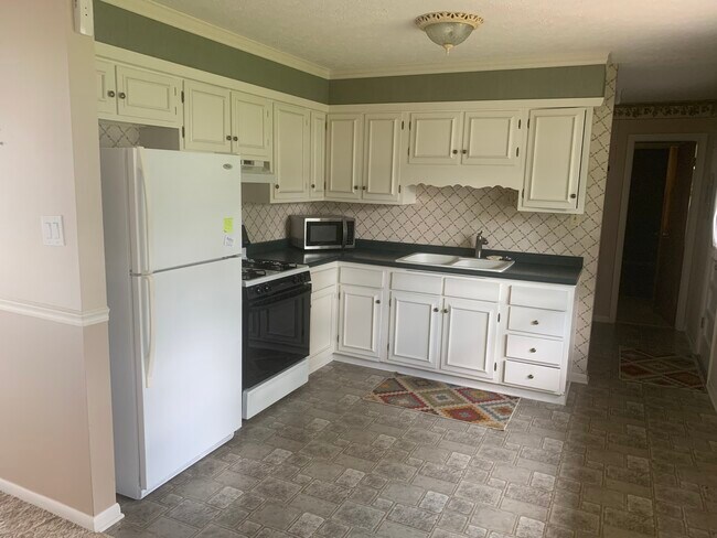 Foto del edificio - 2829 Hillside Dr