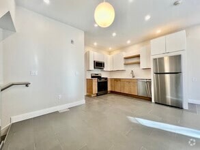 Building Photo - 1607 Tremont St