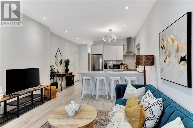 Building Photo - 138 Booth Ave